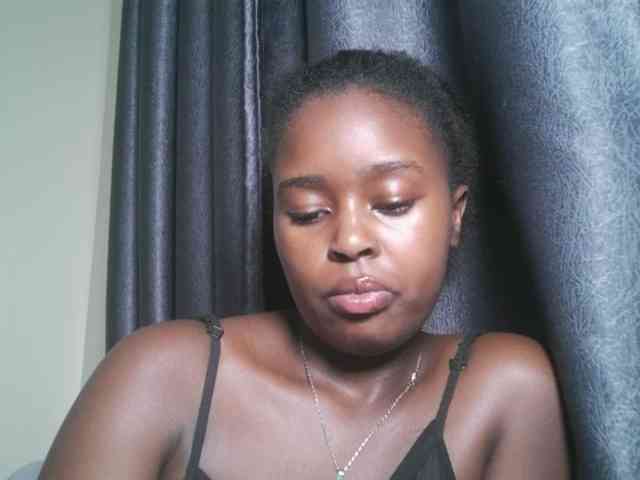 Spiceynelly webcam