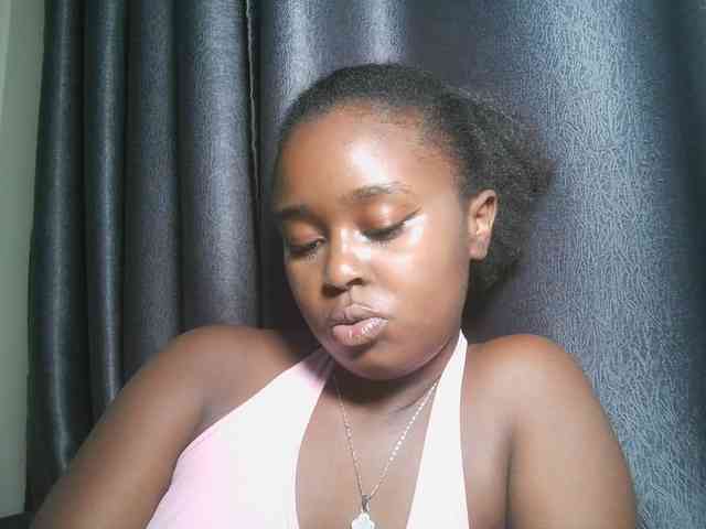 Spiceynelly webcam