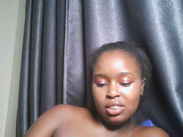 Spiceynelly webcam