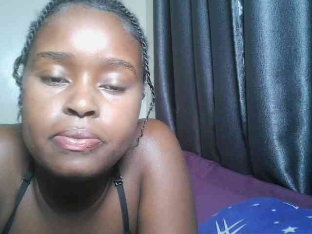 Spiceynelly webcam