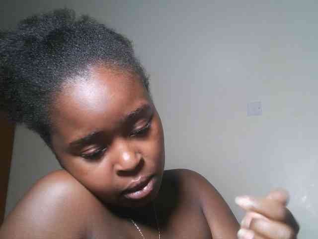Spiceynelly webcam