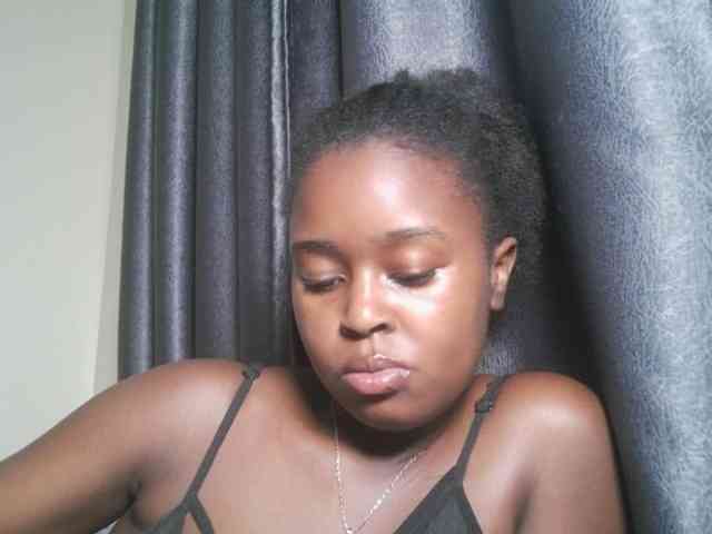 Spiceynelly webcam