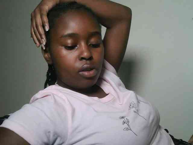 Modella: Lunavee-1