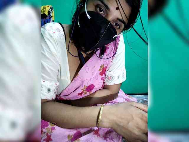 Nisha-Beauty webcam