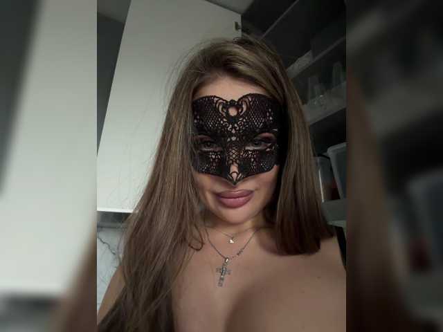 Zorrka, live now on BongaCams