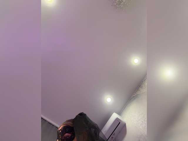 OFELI live cam on BongaCams