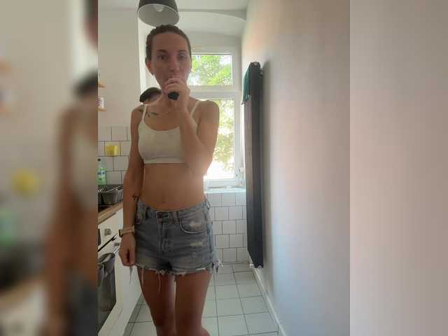 LittleMrHeroo22