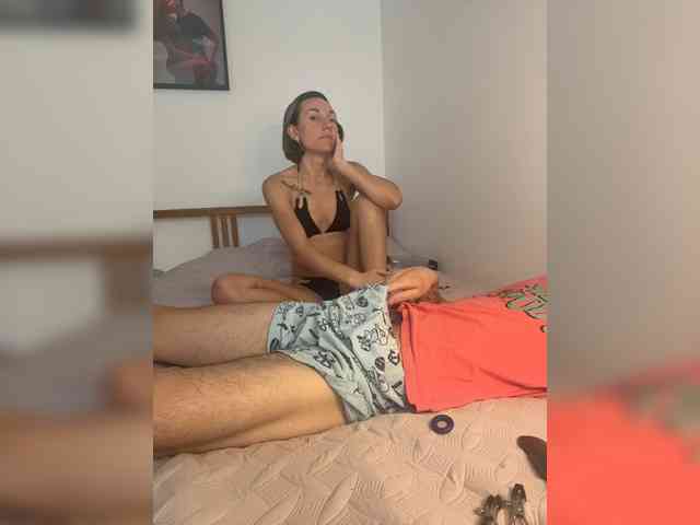 LittleMrHeroo22 webcam