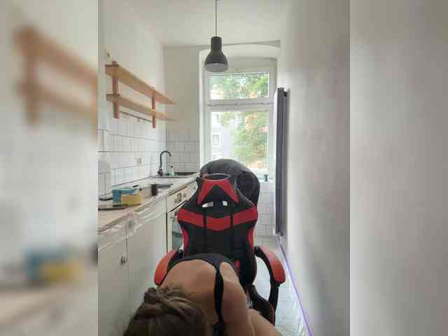 LittleMrHeroo22