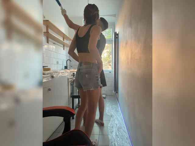 LittleMrHeroo22 webcam