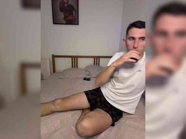 LittleMrHeroo22