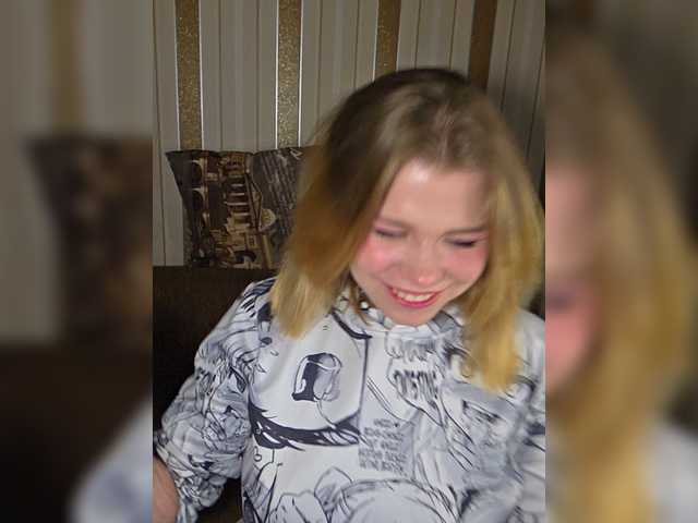 Alexandracore live cam