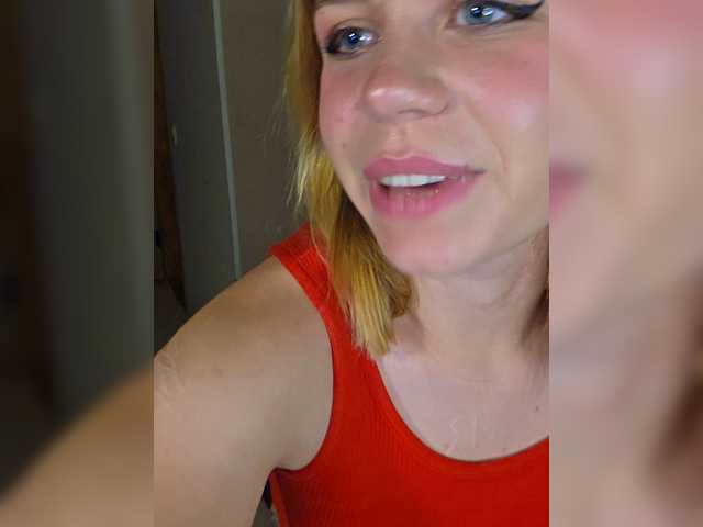 Alexandracore, 22 y/o - Live Cam on BongaCams