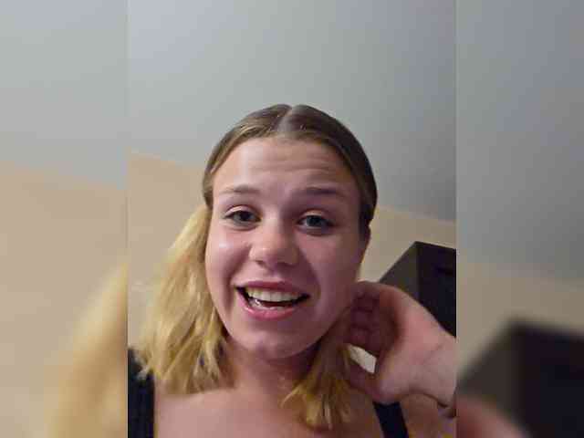 Alexandracore webcam