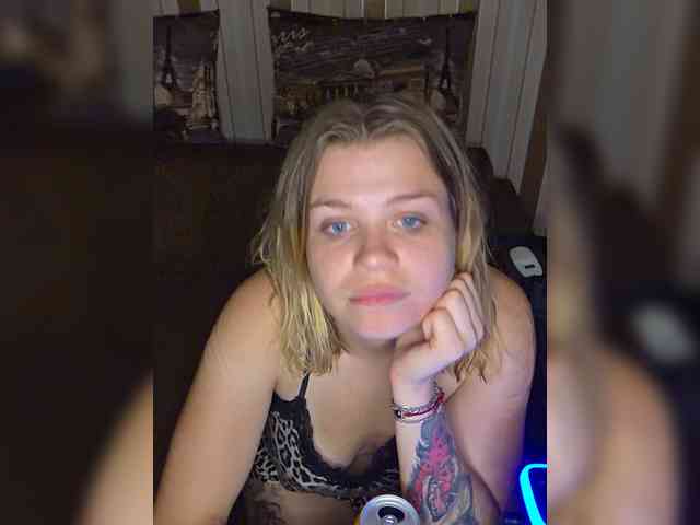 Alexandracore webcam