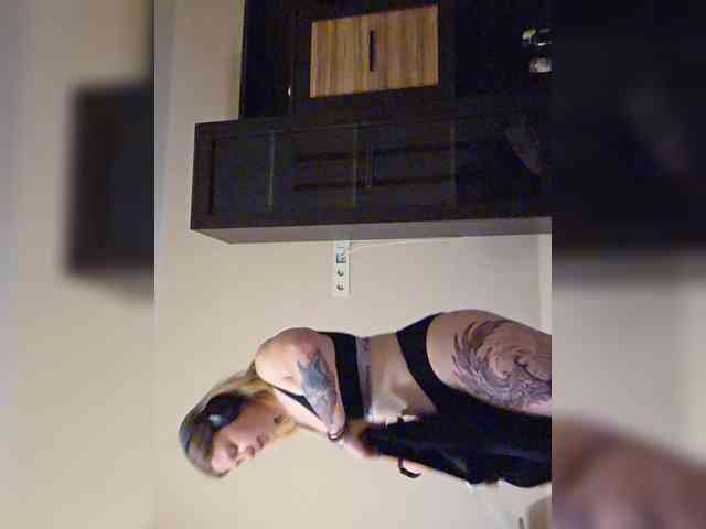 Alexandracore webcam