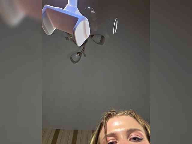 Alexandracore webcam