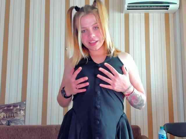 Alexandracore webcam