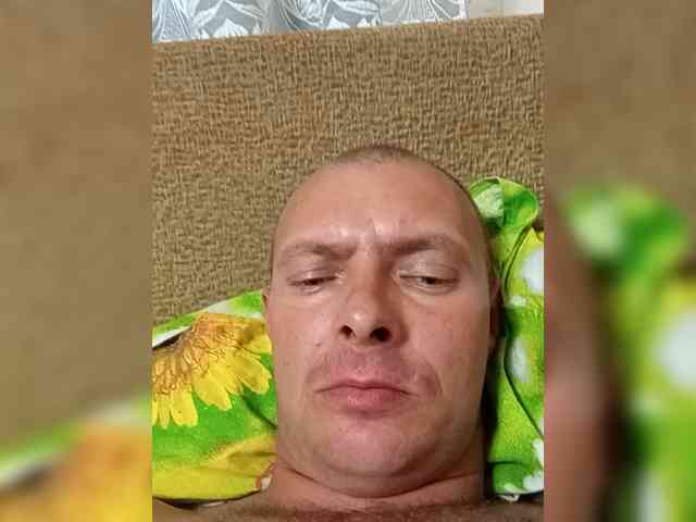 Aleksandr5538 Live Webcam on BongaCams
