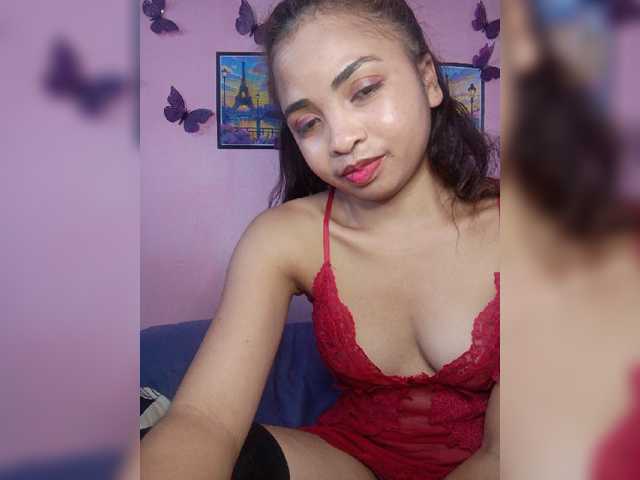 Ashlii live cam on BongaCams