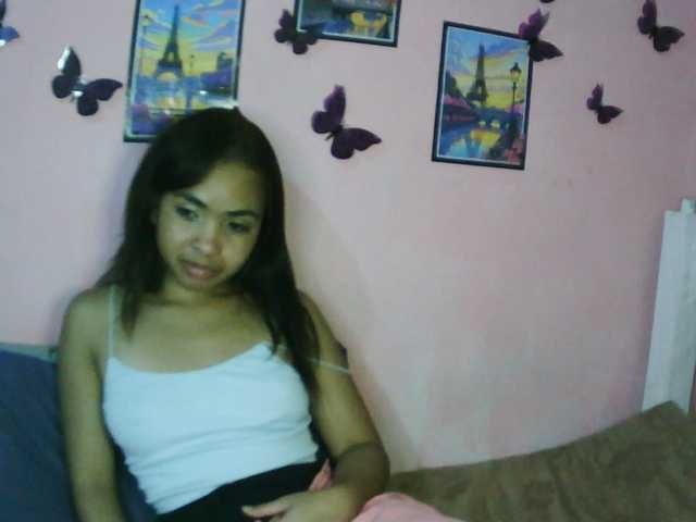 Ashlii live cam on BongaCams