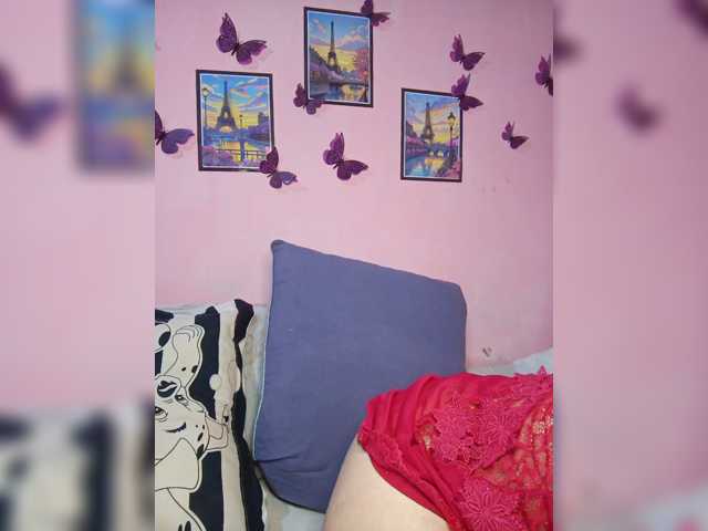 Ashlii live cam preview
