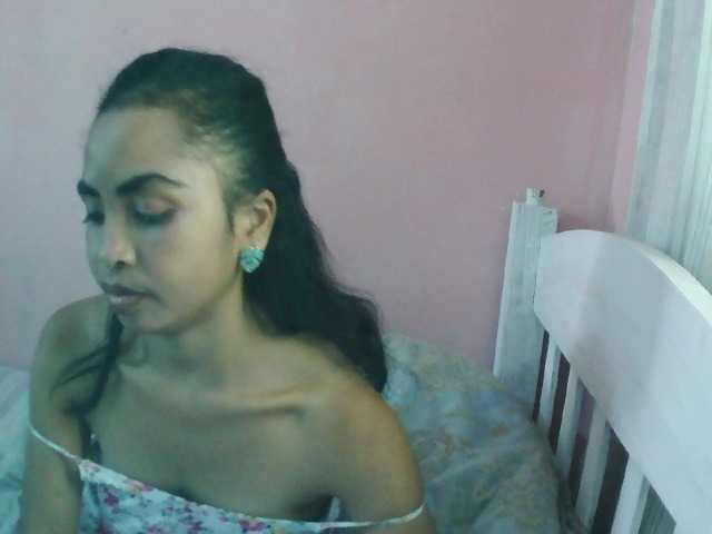Ashlii live cam on BongaCams