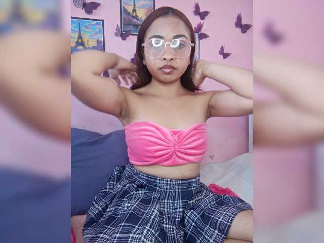 Ashlii live cam preview