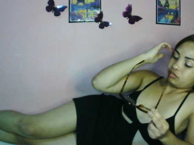Ashlii live cam on BongaCams