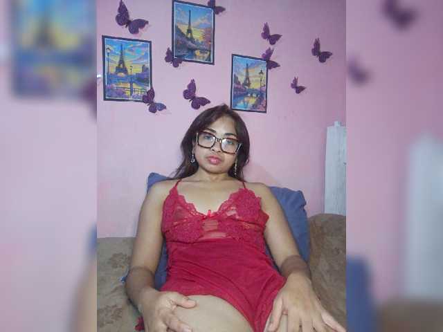 Ashlii live cam preview