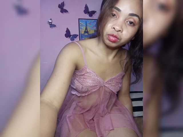Ashlii live cam preview