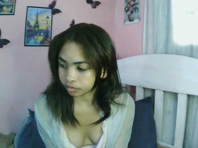 Ashlii live cam on BongaCams