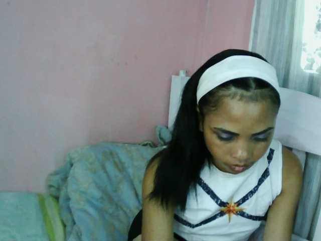 Ashlii live cam on BongaCams