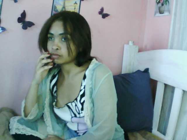 Ashlii live cam on BongaCams