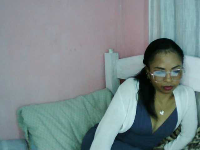 Ashlii live cam on BongaCams