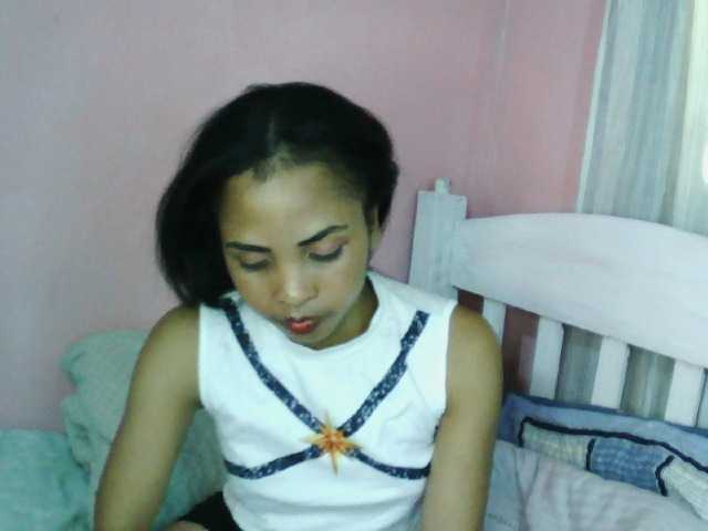 Ashlii live cam on BongaCams