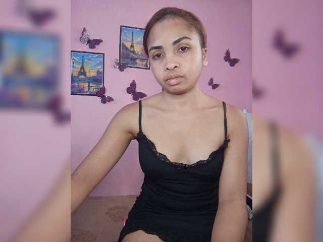 Ashlii live cam on BongaCams