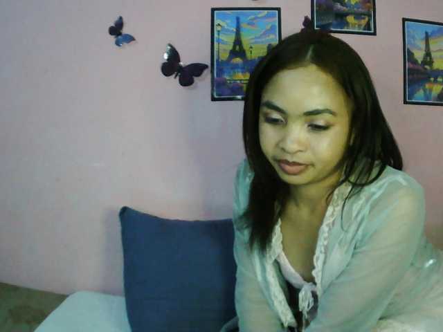 Ashlii live cam preview