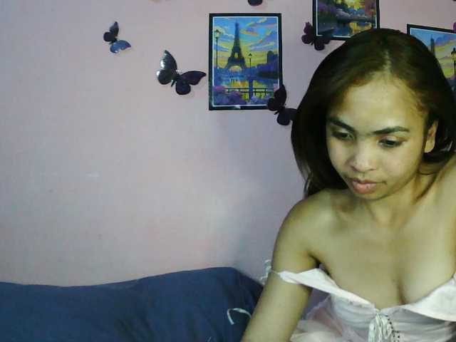 Ashlii live cam preview