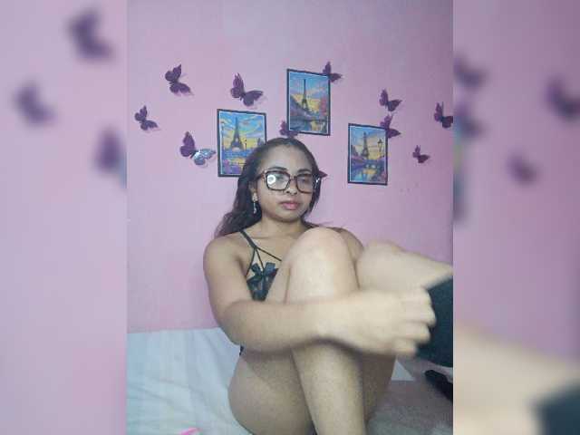 Ashlii live cam on BongaCams