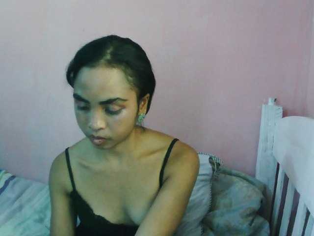 Ashlii live cam on BongaCams