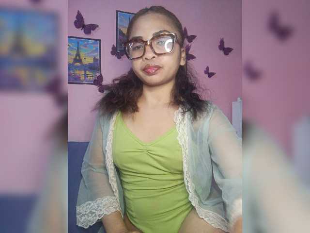 Ashlii live cam on BongaCams