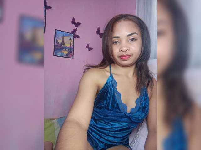 Ashlii live cam on BongaCams