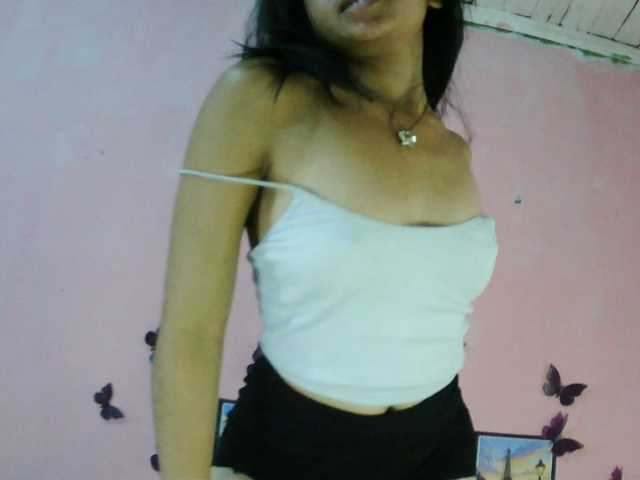 Ashlii live cam on BongaCams