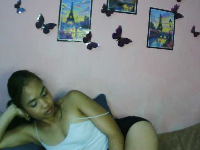 Ashlii live cam on BongaCams