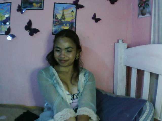 Ashlii live cam on BongaCams