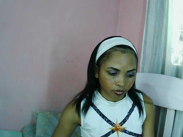 Ashlii live cam on BongaCams