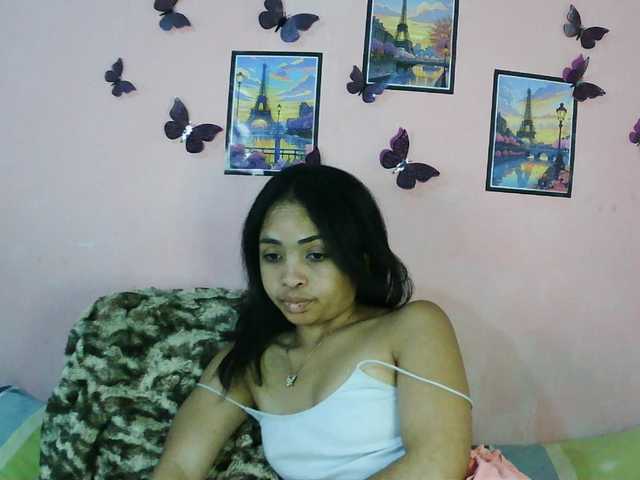 Ashlii live cam on BongaCams