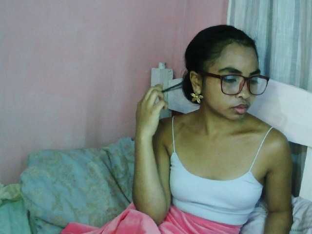 Ashlii live cam on BongaCams