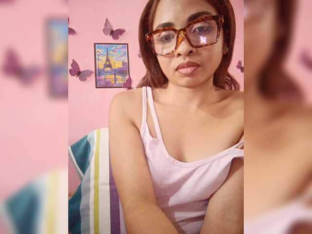 Ashlii live cam on BongaCams
